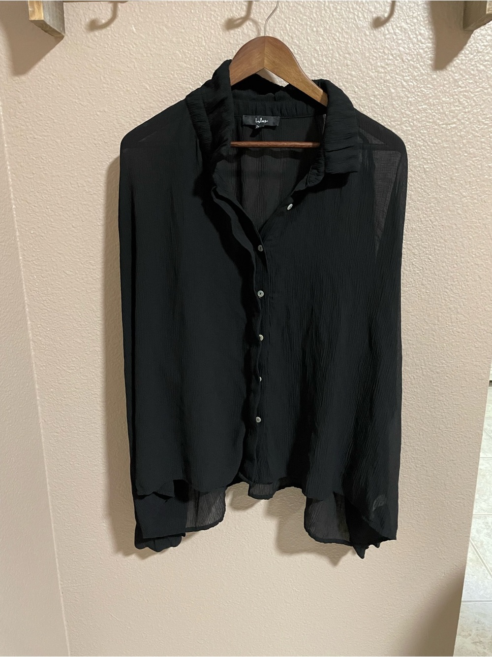 Lulu’s women’s Sheer Black Button-Front Blouse
